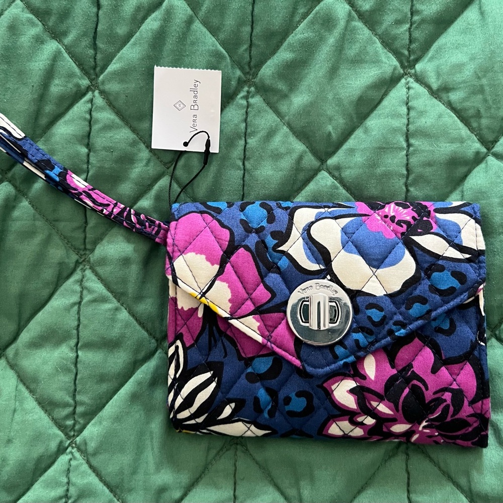 Vera Bradley your turn smart phone wristlet nwt African violet